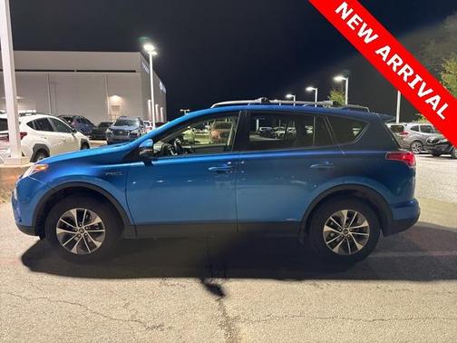 2017 Toyota RAV4 Hybrid XLE