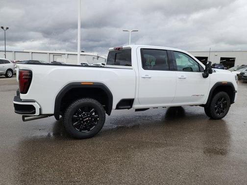 2025 GMC Sierra 2500 AT4