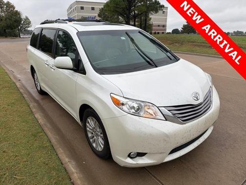2015 Toyota Sienna XLE