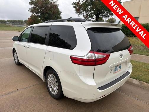 2015 Toyota Sienna XLE