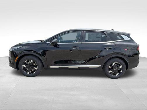 Ebony Black 2026 Kia Sportage LX