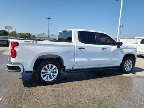 2020 Chevrolet Silverado 1500 Custom