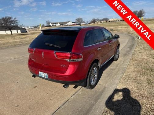 2011 Lincoln MKX Base