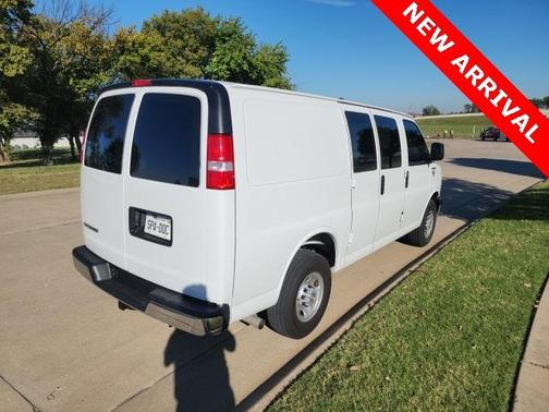 2025 Chevrolet Express 2500 Work Van