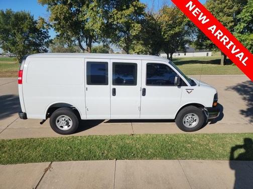 2025 Chevrolet Express 2500 Work Van