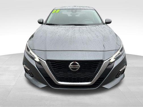 Gun Metallic 2022 Nissan Altima 2.5 SL