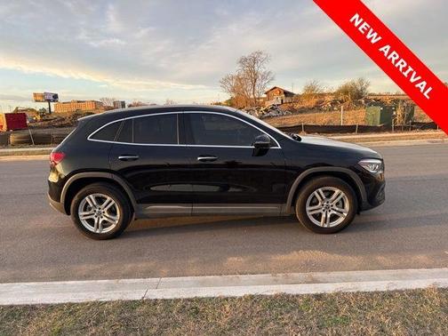 2021 Mercedes-Benz GLA 250 Base 4MATIC
