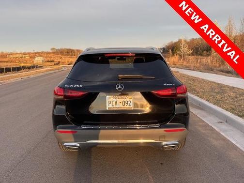 2021 Mercedes-Benz GLA 250 Base 4MATIC