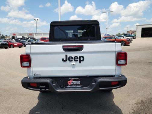 2024 Jeep Gladiator Sport
