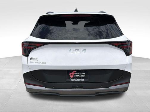 Glacial White Pearl 2026 Kia Sportage EX