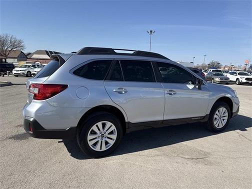 2019 Subaru Outback 2.5i