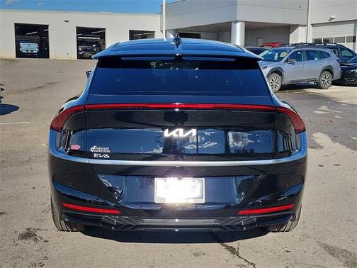 2025 Kia EV6 Wind