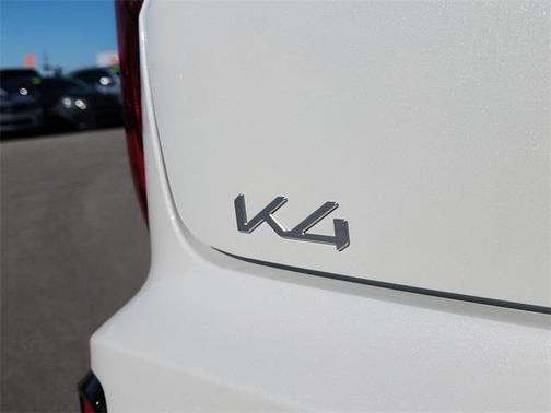 2026 Kia K4 GT-LINE