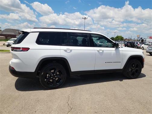 2023 Jeep Grand Cherokee L Laredo