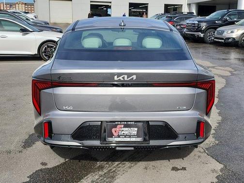 2026 Kia K4 GT-LINE