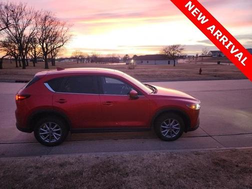 2022 Mazda CX-5 2.5 S Preferred Package
