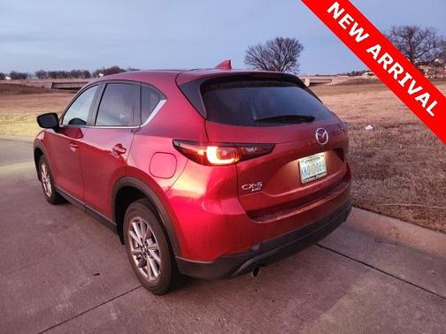 2022 Mazda CX-5 2.5 S Preferred Package