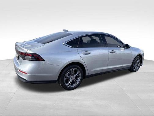 Solar Silver Metallic 2024 Honda Accord EX