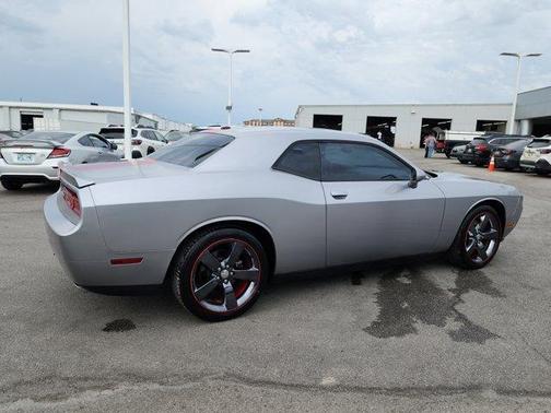 2013 Dodge Challenger SXT