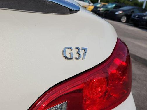 2012 INFINITI G37 Base