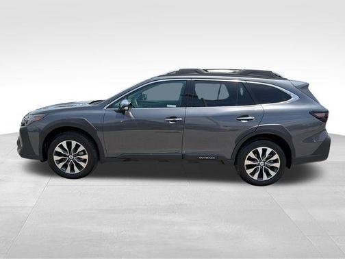 Magnetite Gray Metallic 2025 Subaru Outback Touring