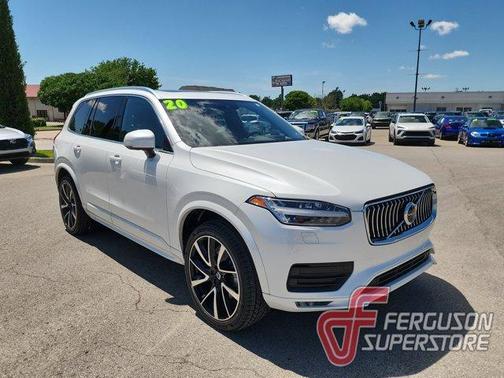 2020 Volvo XC90 T6 Momentum 7 Passenger
