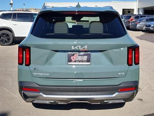 2026 Kia Sorento Hybrid EX