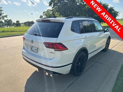 2021 Volkswagen Tiguan 2.0T SE R-Line Black