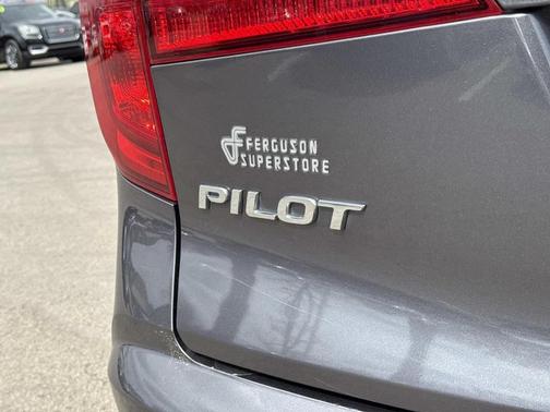 2016 Honda Pilot EX-L w/ Navigation