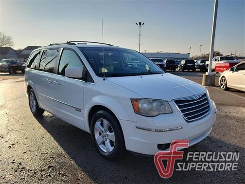2010 Chrysler Town & Country Touring