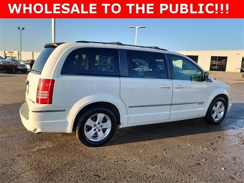 2010 Chrysler Town & Country Touring