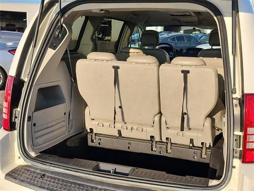 2010 Chrysler Town & Country Touring