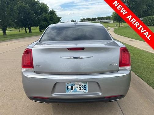 2018 Chrysler 300 Limited
