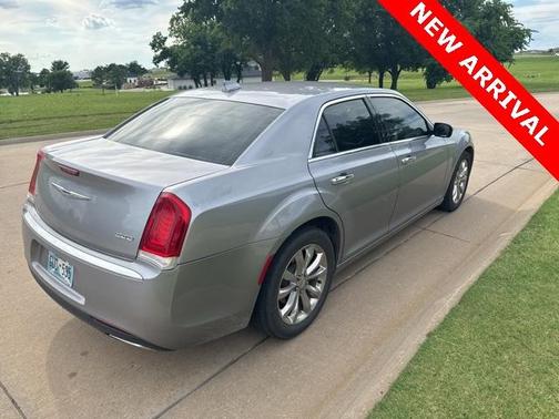 2018 Chrysler 300 Limited