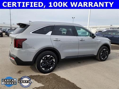 2025 Kia Sorento S
