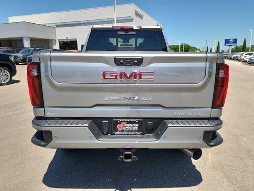2025 GMC Sierra 2500 Denali