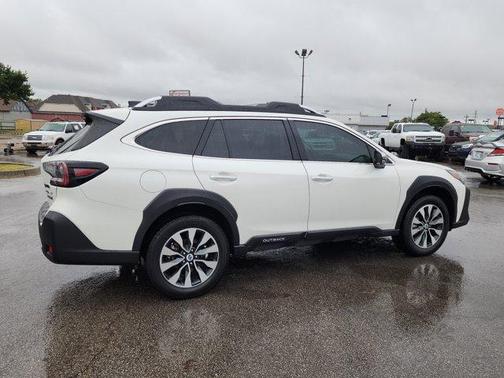2023 Subaru Outback Touring