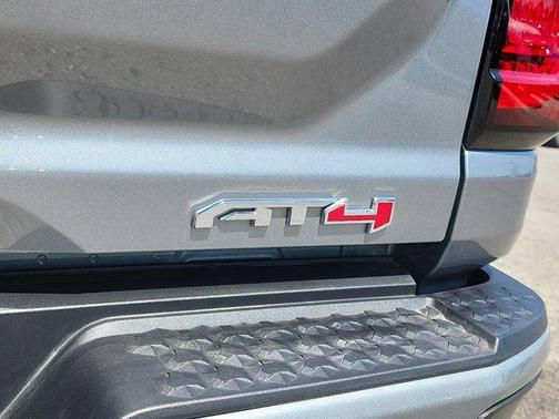 2025 GMC Canyon AT4