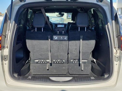 2021 Chrysler Pacifica Touring-L