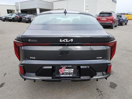 2026 Kia K4 GT-LINE