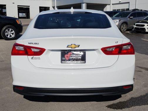 2017 Chevrolet Malibu 1LT