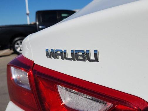 2017 Chevrolet Malibu 1LT