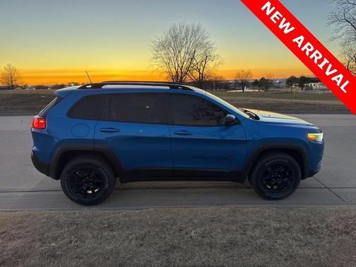 2022 Jeep Cherokee X