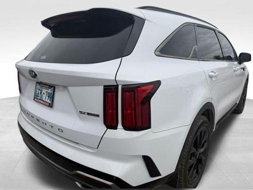 White Pearl 2021 Kia Sorento SX