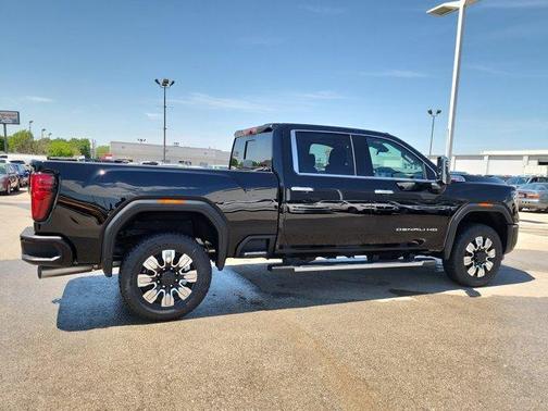 2025 GMC Sierra 2500 Denali