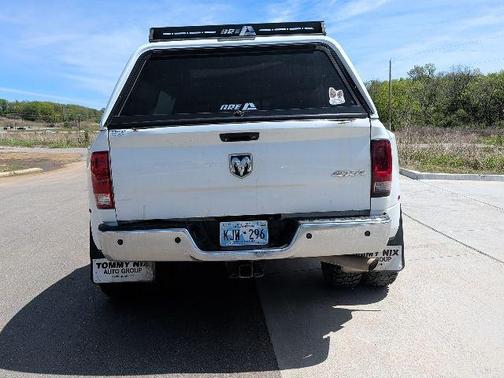 Bright White Clearcoat 2016 RAM 3500 Tradesman