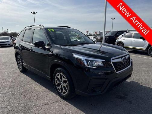 Crystal Black Silica 2019 Subaru Forester Premium