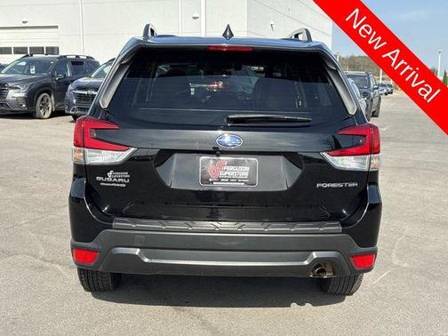 Crystal Black Silica 2019 Subaru Forester Premium