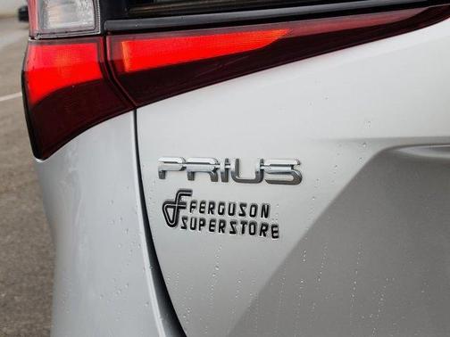 2019 Toyota Prius L