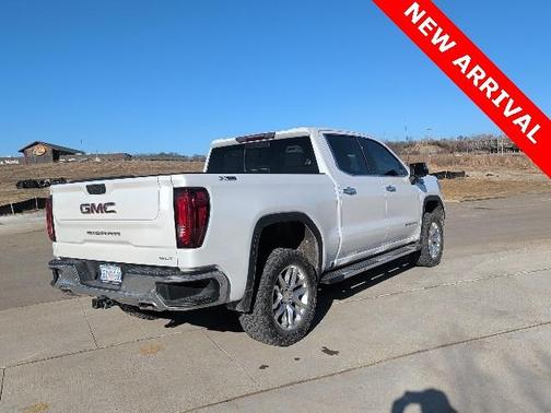 2022 GMC Sierra 1500 Limited SLT